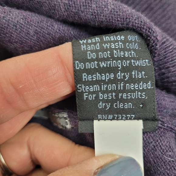 Marc Anthony Deep Purple Cashmere Cotton Blend V Neck Soft Cozy Mens Sweater XL - Picture 7 of 9